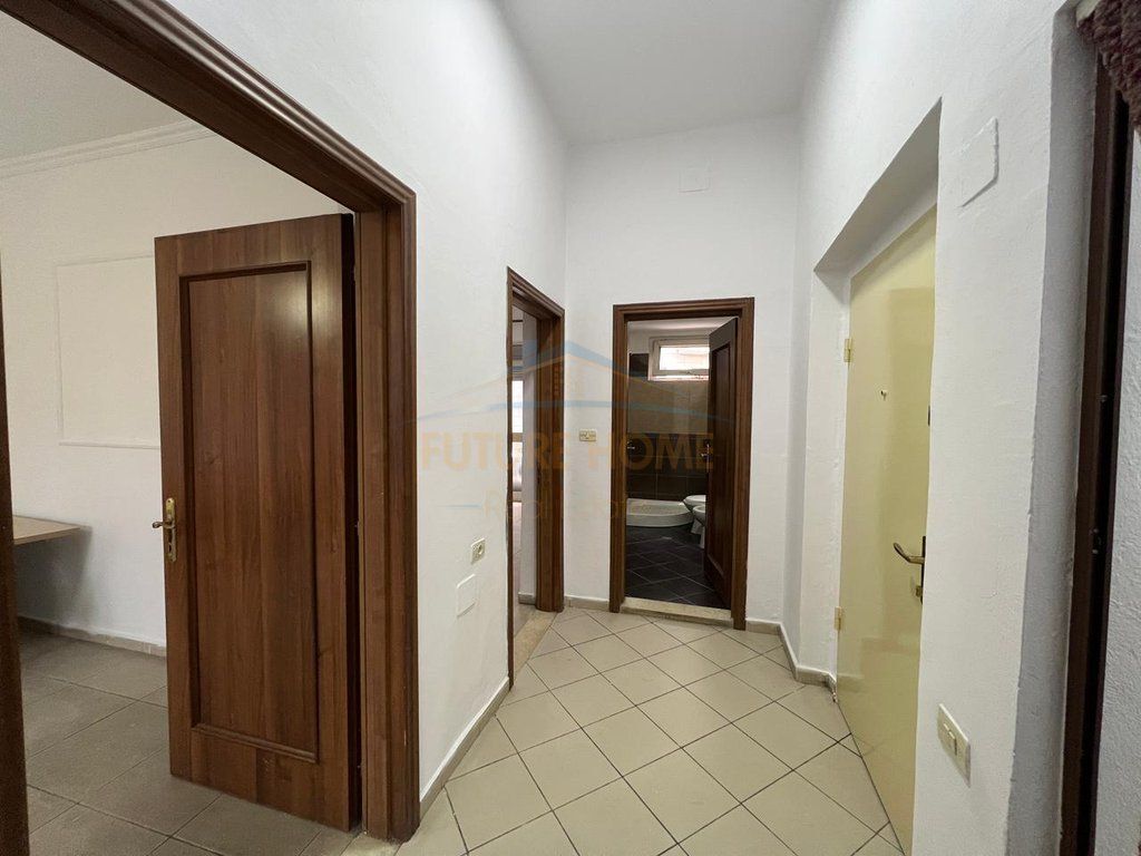 Rent, Apartment 2+1+Balconies, Zogu I Boulevard