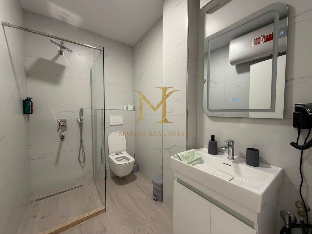 AFFITTASI APPARTAMENTO 1+1 A PLAZH HEKURUDHA MOLTO VICINO AL MARE!