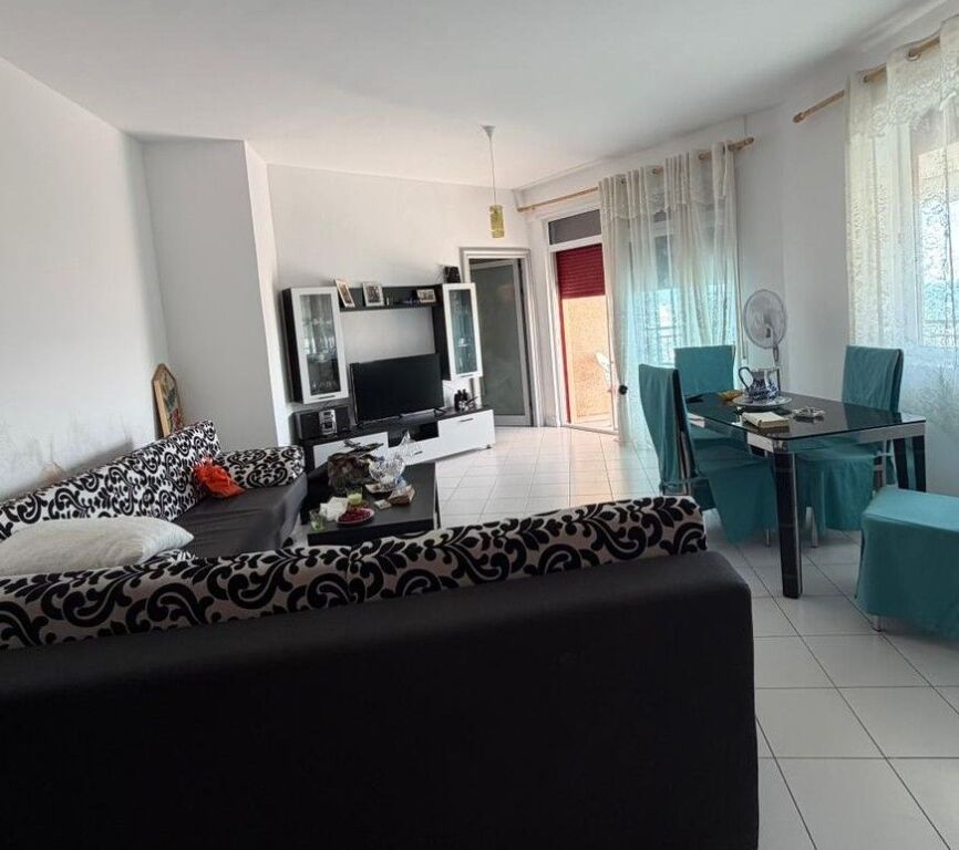 🏡 Appartamento 1+1 in vendita – Kamelia 3, Golem