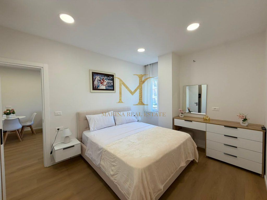 AFFITTASI APPARTAMENTO 1+1 A PLAZH HEKURUDHA MOLTO VICINO AL MARE!
