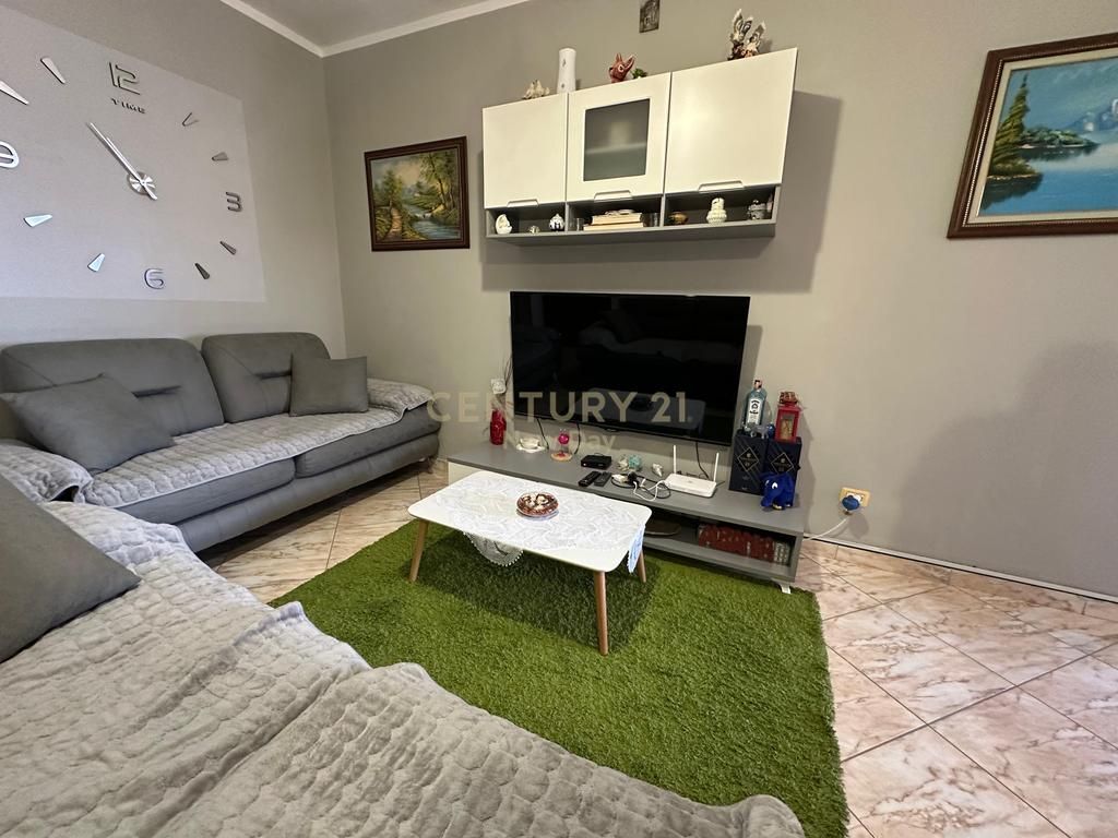 Appartamento 2+1 convertito in vendita a Golem, Durazzo - € 105.000 | 62 mq