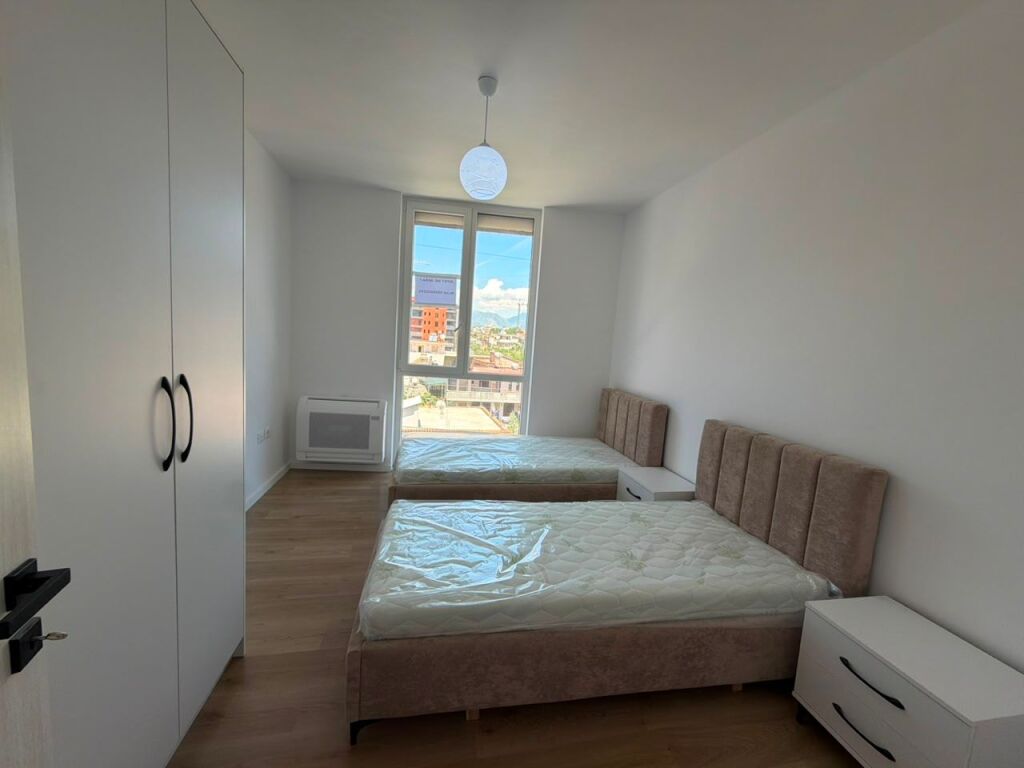 Jepet 2+1 me Qera ne Paskuqan + Post Parkimi