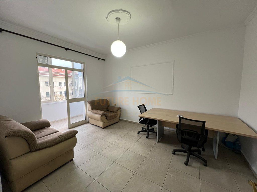 Rent, Apartment 2+1+Balconies, Zogu I Boulevard