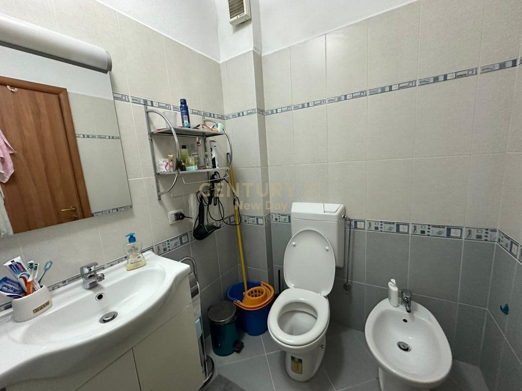 Apartment 1+1 for Rent in the Center of Durrës 40000 Leke