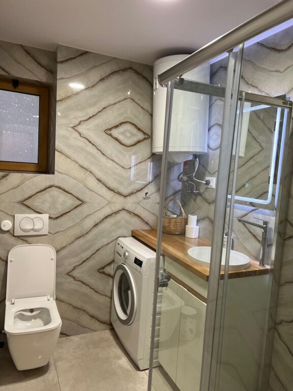 APARTMENT FOR RENT 1+1 PARIS COMMUNE 65,000 LEKE FH-78214