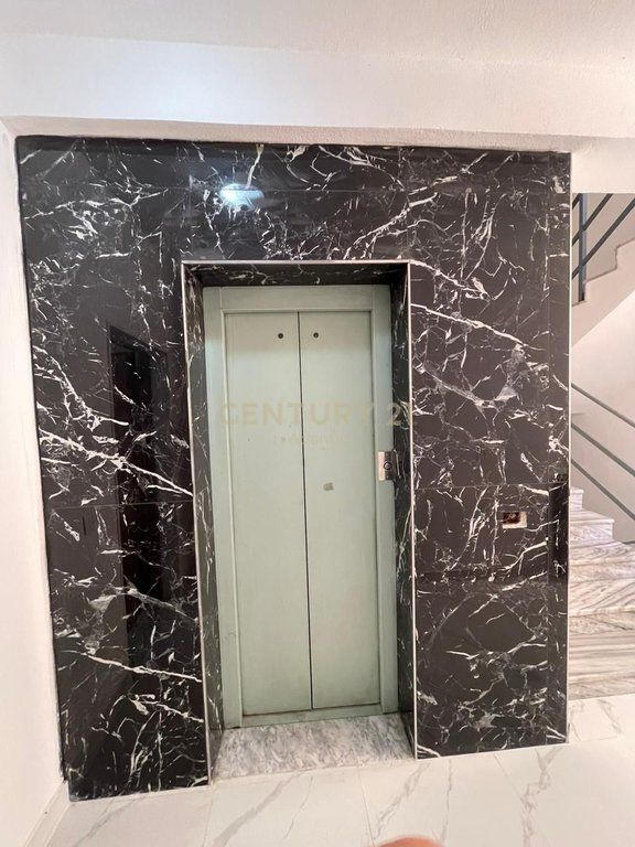 VENDESI APPARTAMENTO 2+1 A SPIAGGIA ILIRIA DURAZZO 149.000 €