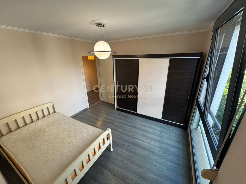 Apartment 2+1+2 for Rent on Kosovarëve Street!