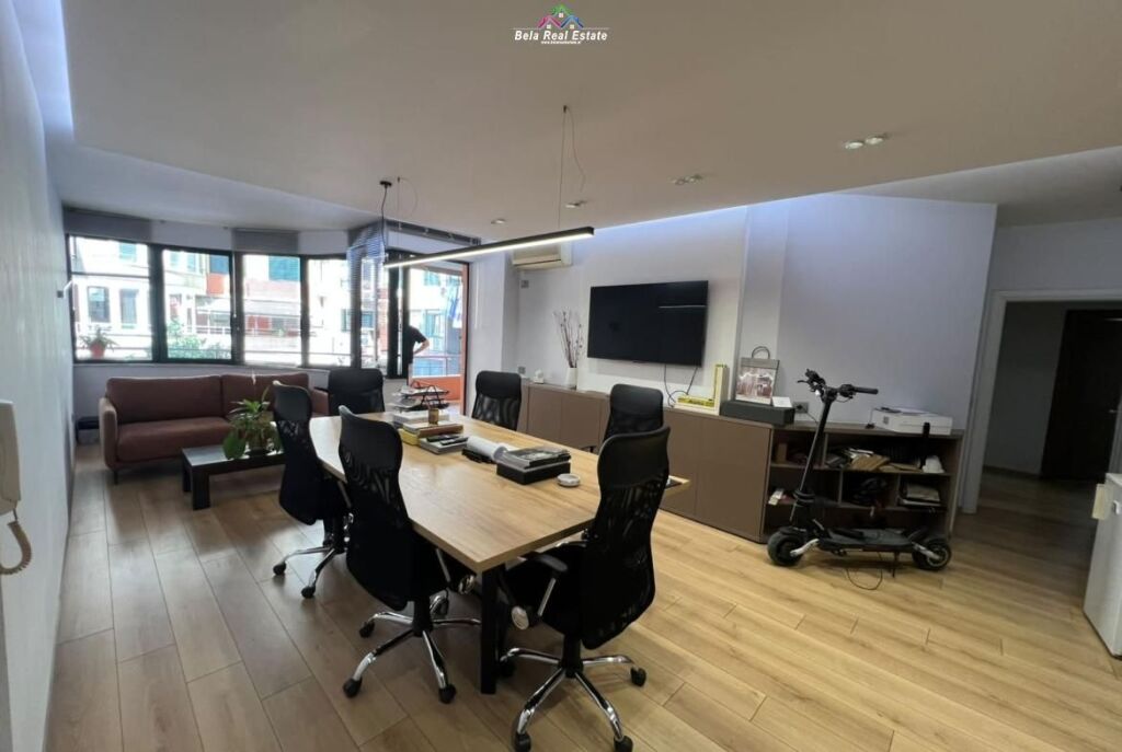 Ufficio in Affitto 2+1 Vicino a 21 Dhjetori (ID BZ2985) Tirana