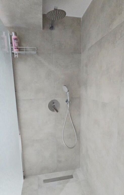 🏡 VENDESI APPARTAMENTO 1+1 COMPLETAMENTE RINNOVATO – Vollga - DURRËS