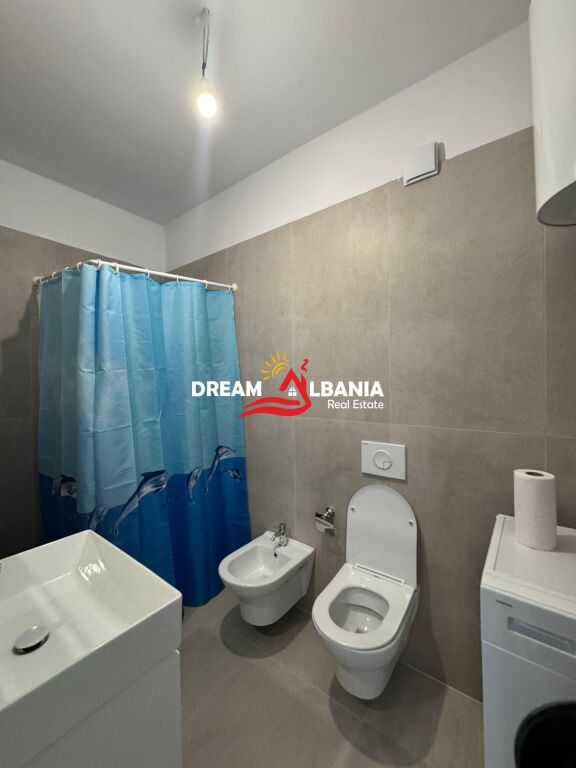 Affittasi appartamento 2+1 a Univers City vicino a QTU, Tirana (ID42215576)
