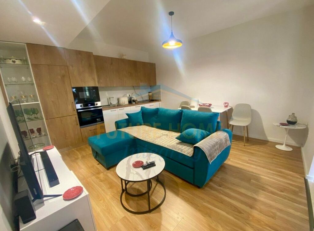 Rent, Apartment 1+1+Wardrobe+Parking, Mihal Grameno Street, Tirana.