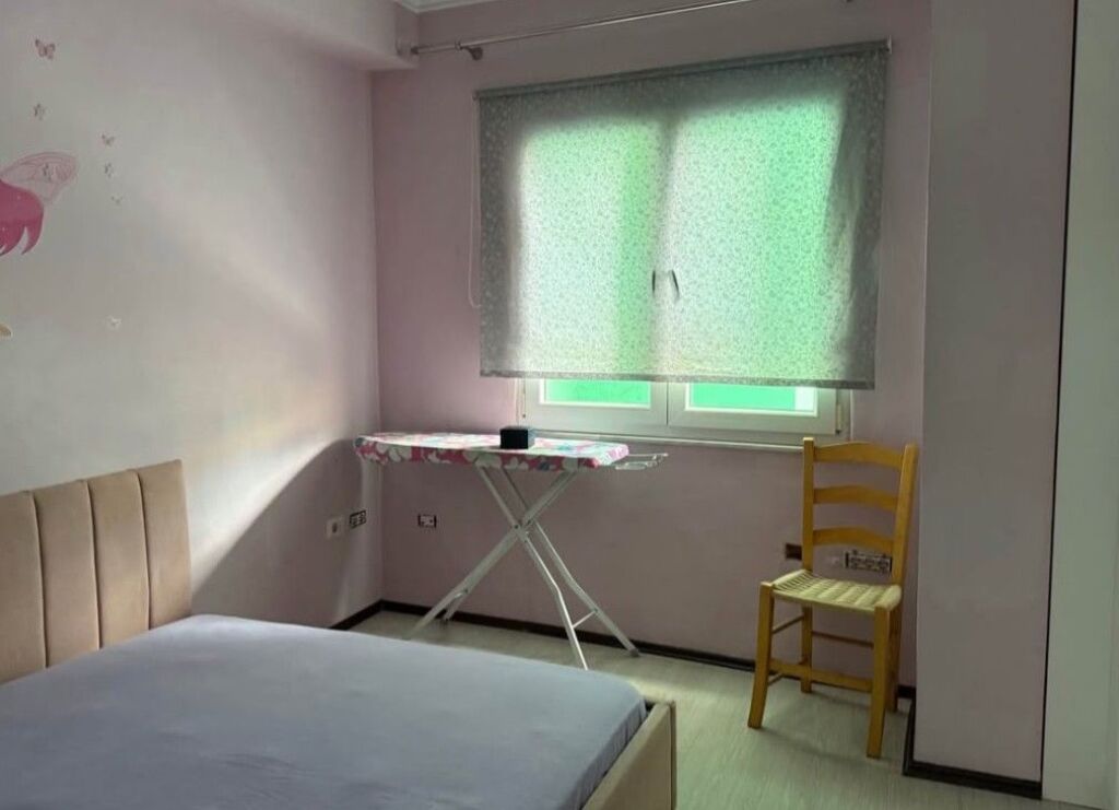 Apartment 2+1 for rent at Komuna e Parisit