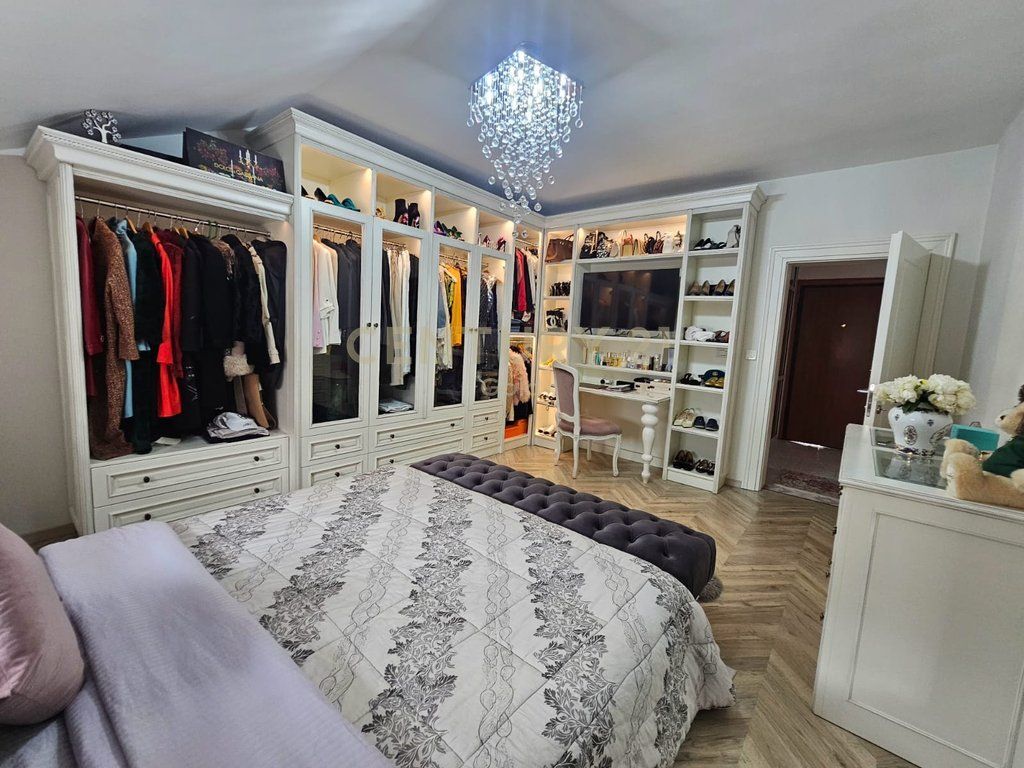 APARTMENT FOR SALE 2+1 NEAR DESHMORET E LIRISE SCHOOL! 285,000 €