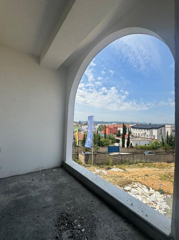 Appartamenti 2+1 in vendita al Lake Side Residence, Paskuqan