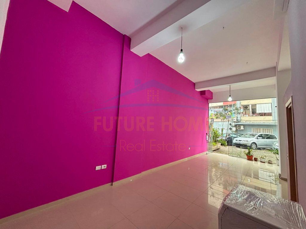 Affitto, Locale Commerciale, Viale Migjeni, Yzberisht