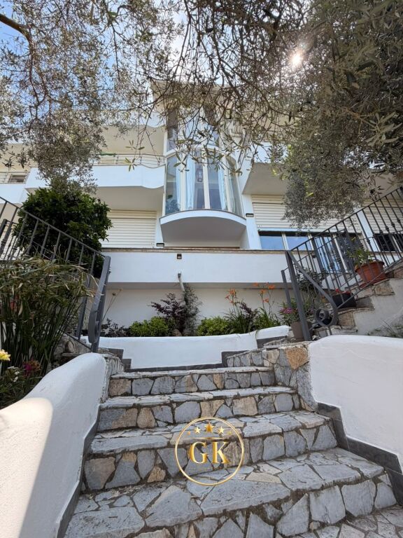 HOTEL FOR RENT KRYEMDHENJ GOLEM