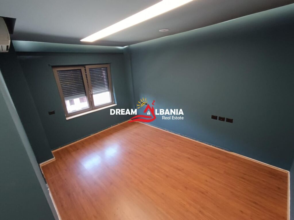 Apartment for Rent 3+1+2 Toilets (OFFICE Space) at Zogu i Zi in Tirana (ID 4231498)