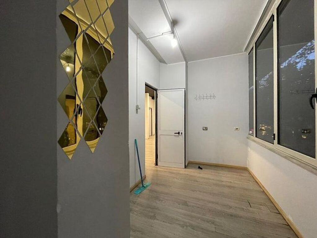 Business premises for rent in Bllok