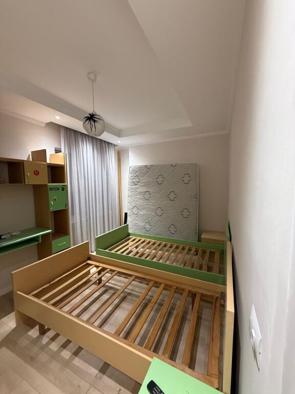 Apartament me qera - Myslym Shyri - Więcej