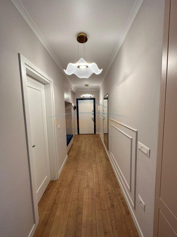 Rent, 3+1+2+Parking space, Train Station, Tirana.