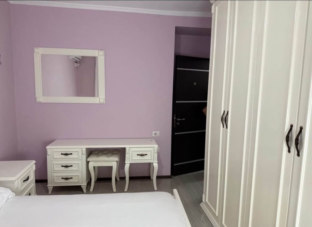 For rent 2+1 apartment at Komuna e Parisit