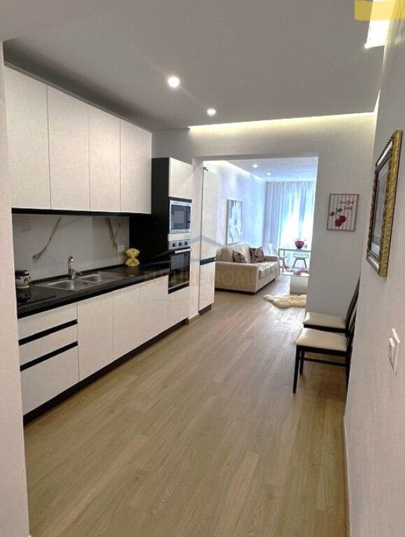 Rent, Apartment 2+1, Petro Nini Luarasi High School