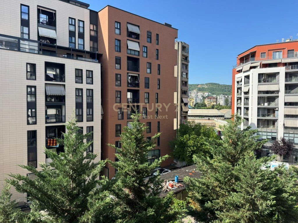 Apartment 2+1+2 for Rent on Kosovarëve Street!