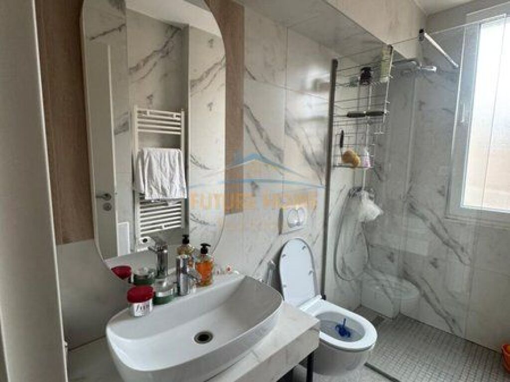 For sale, Apartment 3+1+2, 21 Dhjetori, Tirana