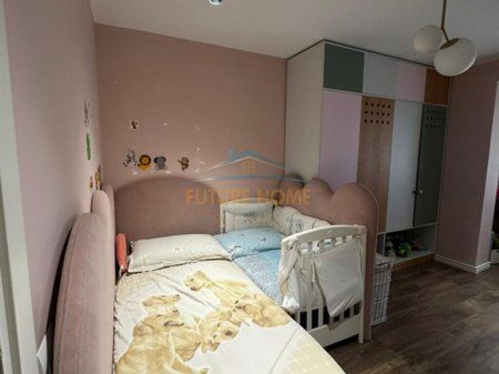 For sale, Apartment 3+1+2, 21 Dhjetori, Tirana