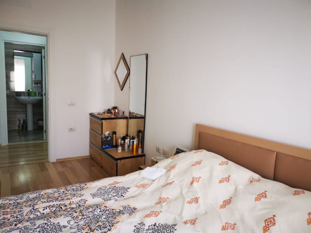 Apartament 1+1 me qira tek Toptani Center