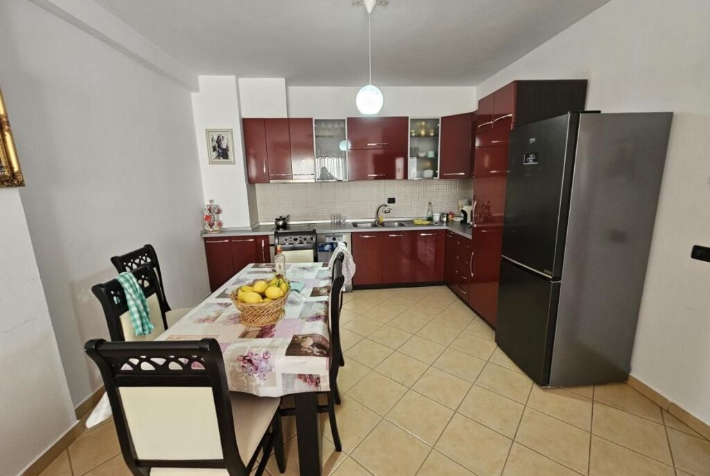 Vicino al Ristorante Freskut Appartamento 2+1 Arredato in Vendita!