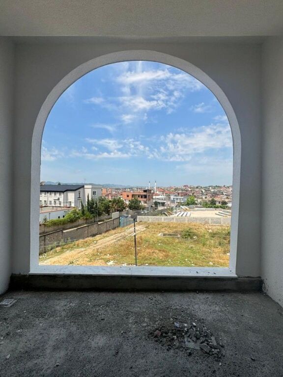 Appartamenti 2+1 in vendita al Lake Side Residence, Paskuqan