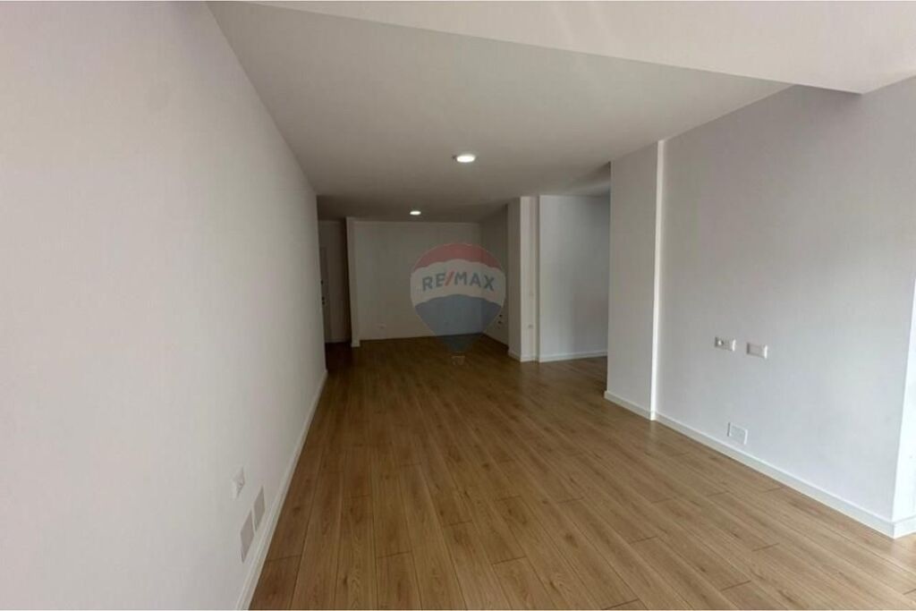 Appartamento 2+1 in vendita Ilira Spiaggia Durazzo