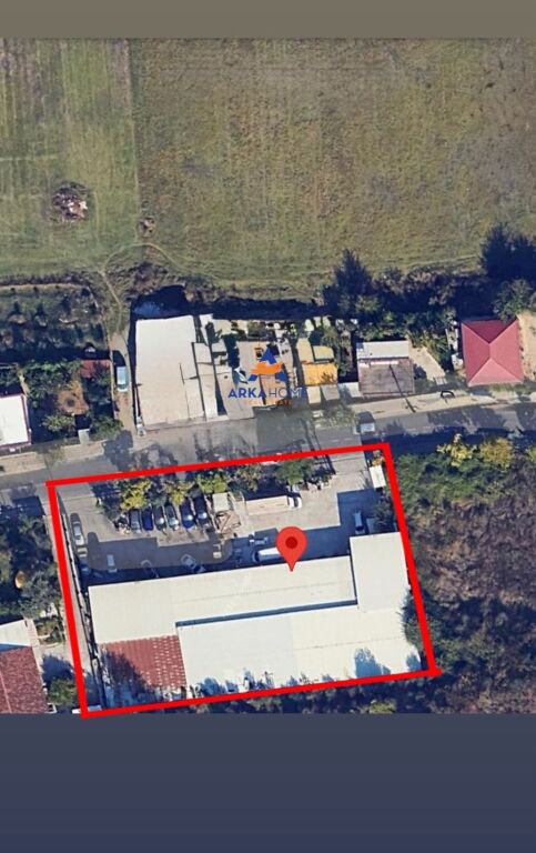 AFFITTASI MAGAZZINO 500M2+400M2 CORTILE "A YZBERISHT" 200.000 LEKE