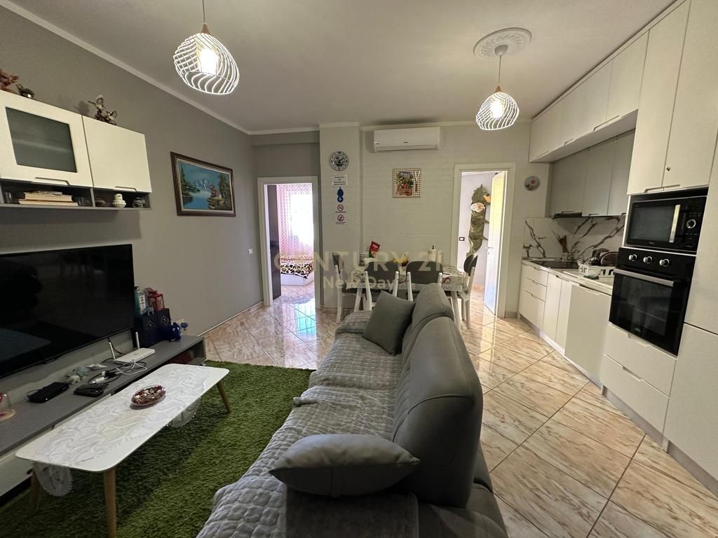 Appartamento 2+1 convertito in vendita a Golem, Durazzo - € 105.000 | 62 mq