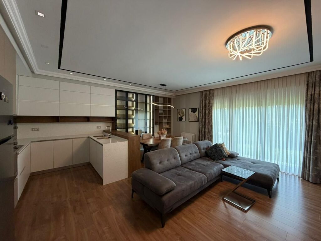 Apartment 2+1+Yard+Parking for rent at Montesori School near the Dry Lake.