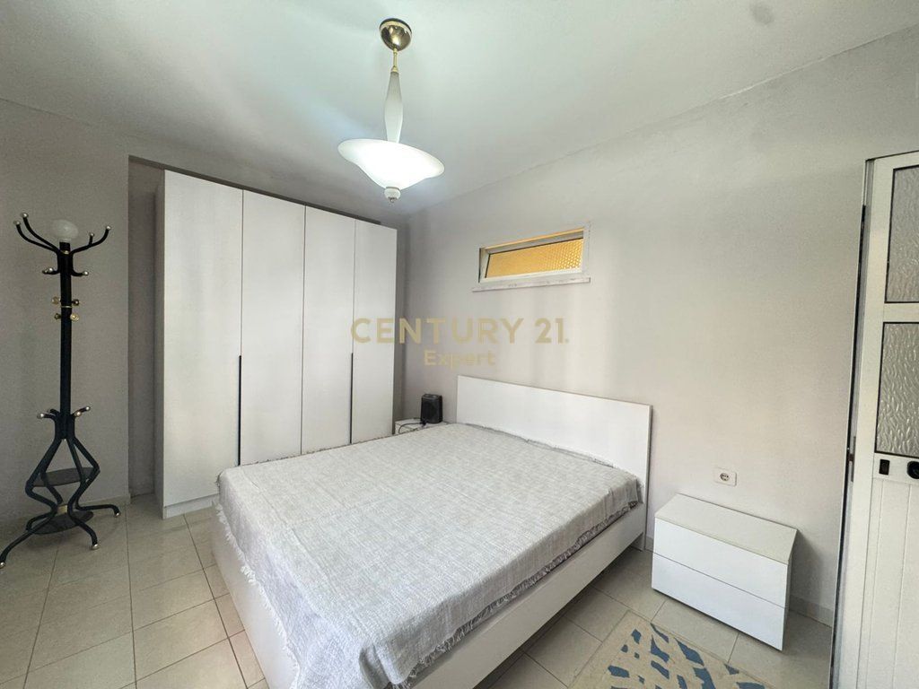 FOR RENT 2+1 APARTMENT ZOGU I ZI!