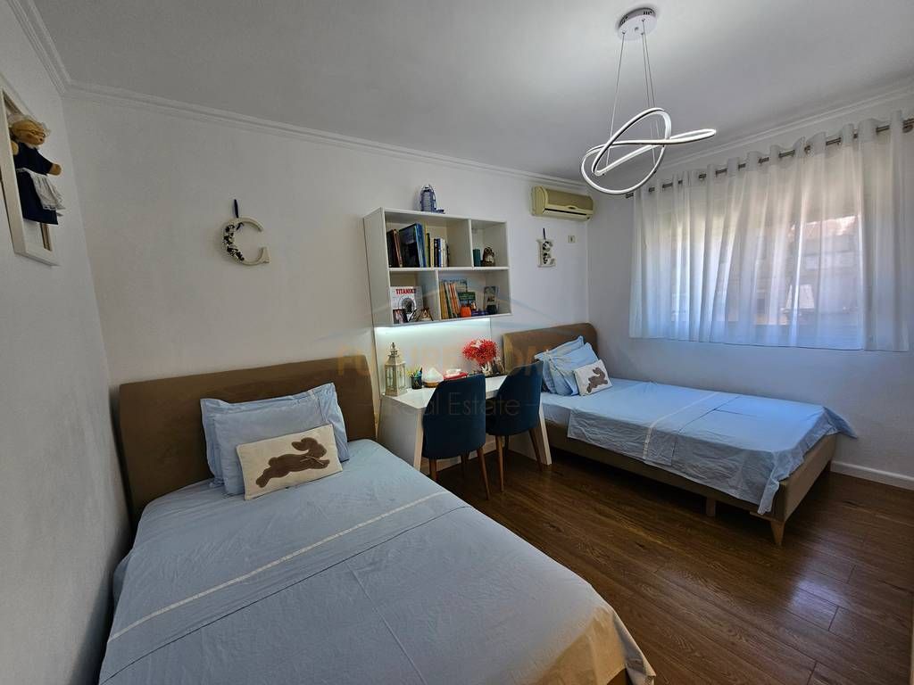 In vendita, Appartamento 2+1, Laprake, Tirana.