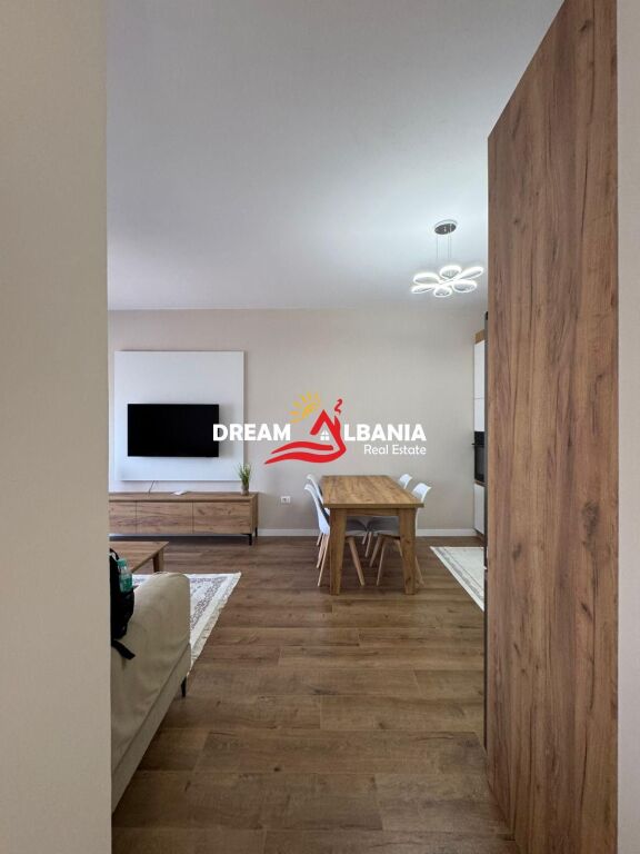 Affittasi appartamento 2+1 a Univers City vicino a QTU, Tirana (ID42215576)
