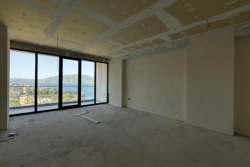 For sale: 1+1 Apartment under construction with Sea View - Cold Water Vlore