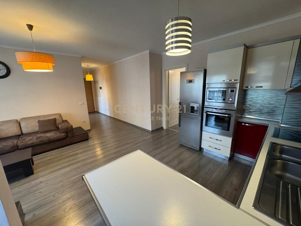 Apartment 2+1+2 for Rent on Kosovarëve Street!