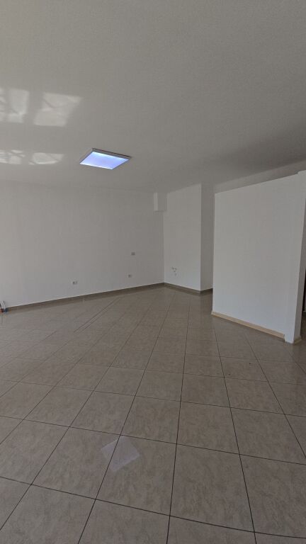 Office for rent on Kavaja street