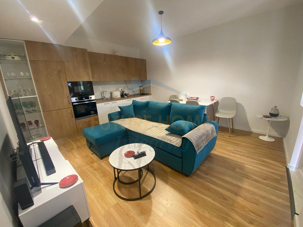 Rent, Apartment 1+1+Wardrobe+Parking, Mihal Grameno Street, Tirana.