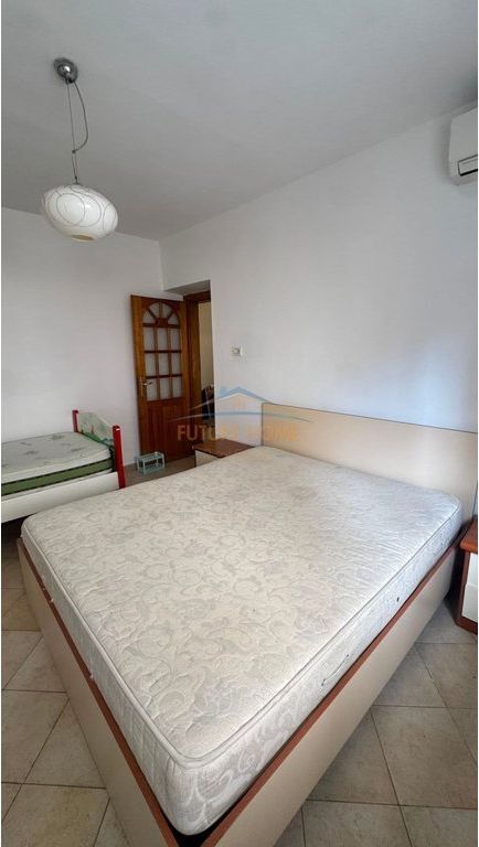 Qera Apartament 3+1, Rruga Fortuzi,Tiranë