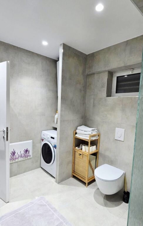 🏡 VENDESI APPARTAMENTO 1+1 COMPLETAMENTE RINNOVATO – Vollga - DURRËS