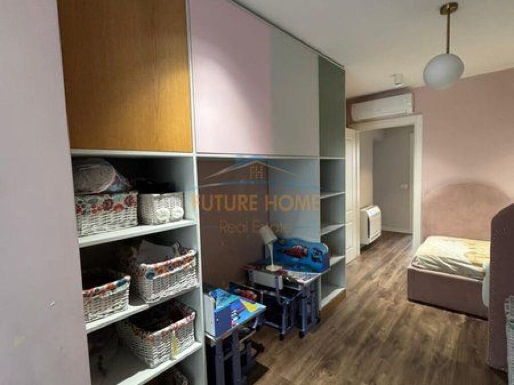 For sale, Apartment 3+1+2, 21 Dhjetori, Tirana