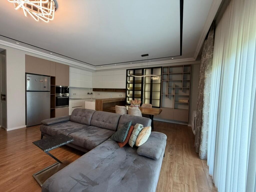 Apartment 2+1+Yard+Parking for rent at Montesori School near the Dry Lake.
