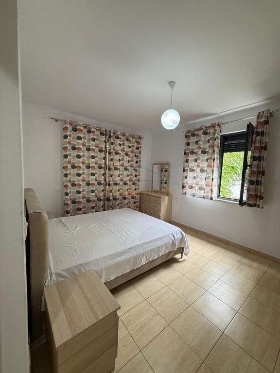 Affitto, Appartamento 2+1, Via Asim Vokshi, Tirana.
