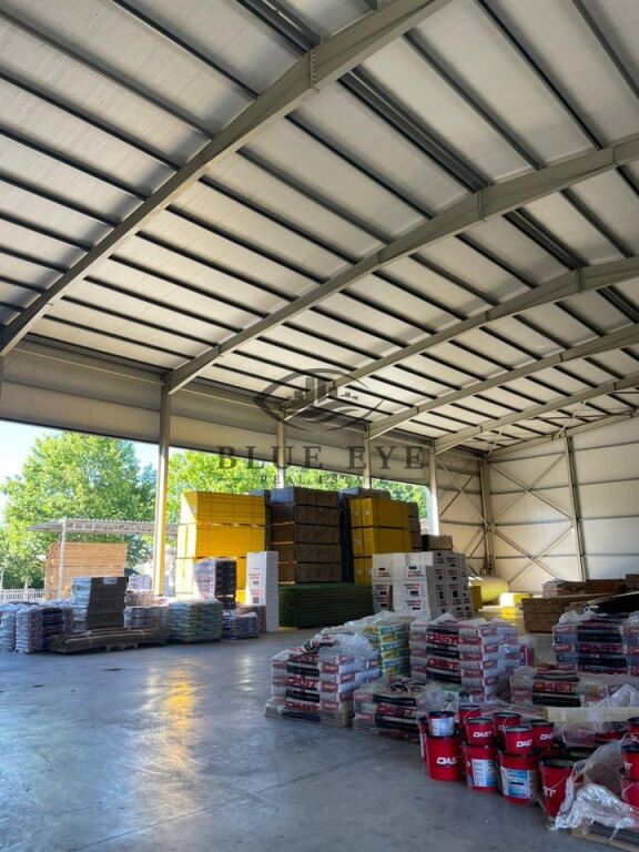 Warehouse for rent near the Royal roundabout, Kenetë