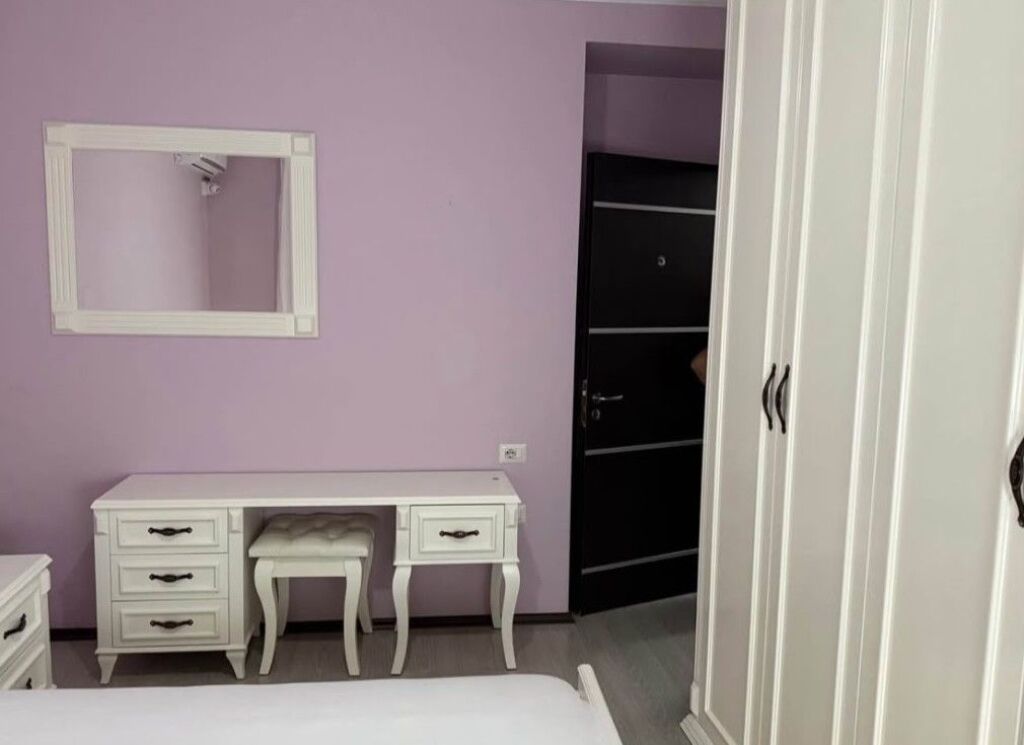 Apartment 2+1 for rent at Komuna e Parisit